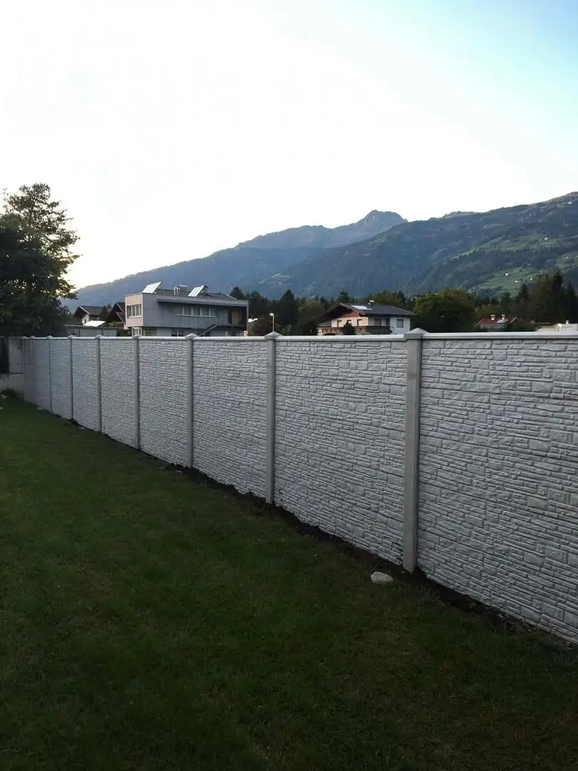 Betonzaun Tristach