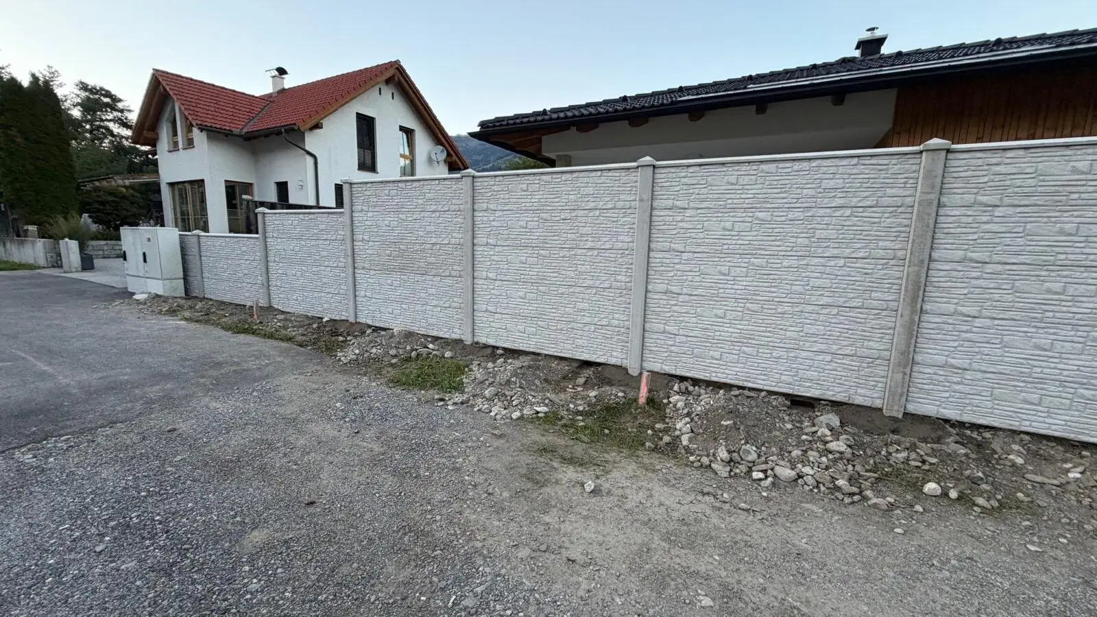 Betonzaun Tristach